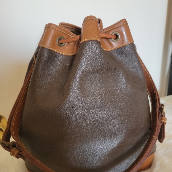 Hunting World - Picture 2 of 13